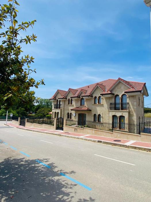 Apartamentos Palacio Alemar