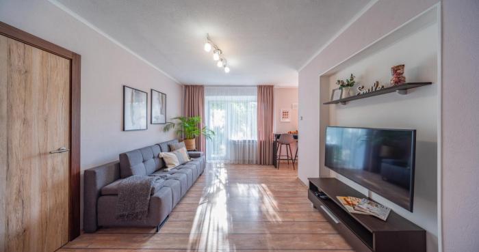 500m to the Beach - 2 Room Apartment with Balcony