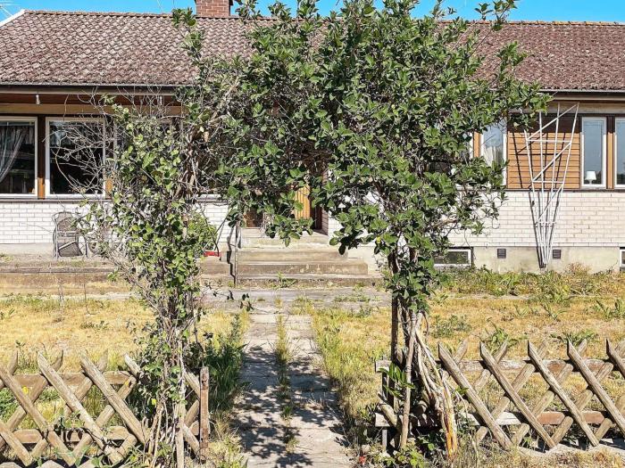 6 person holiday home in SÖLVESBORG-By Traum