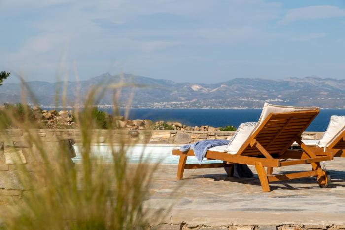 Kallirroe Deluxe Villa with Sea View and Pool