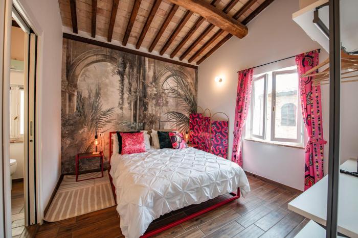 The secret nest in San Gimignano
