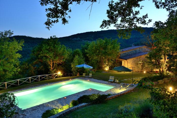 Villa Costa piccola with private pool in Umbria