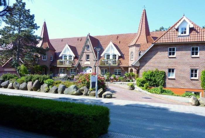 Friesen-Residence-12