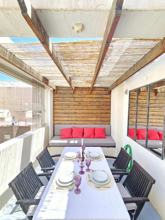 AMAZING ATTIC in City Center by SunCastle Apartamentos