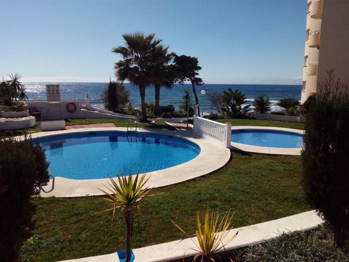 Bonito estudio Mijas urb.primera línea de playa