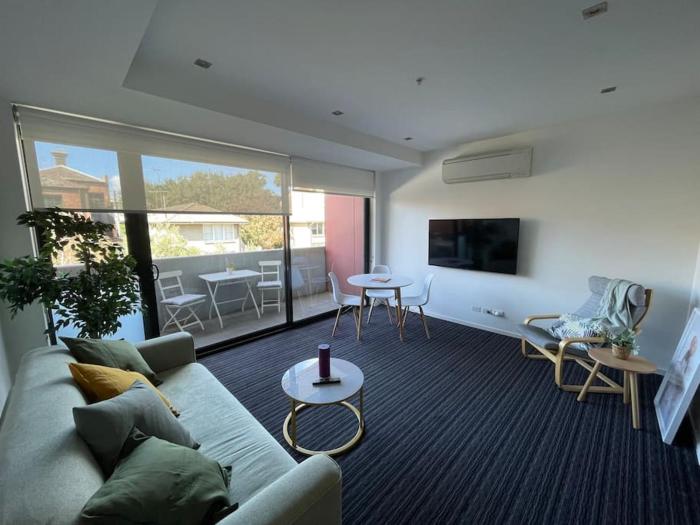 St. Kilda Beach Apartment
