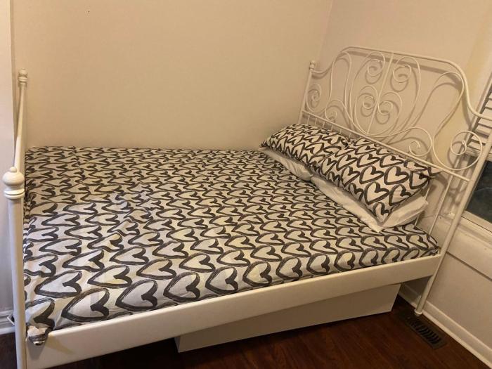 BUDGET Triple Room with En Suite Bathroom 36A