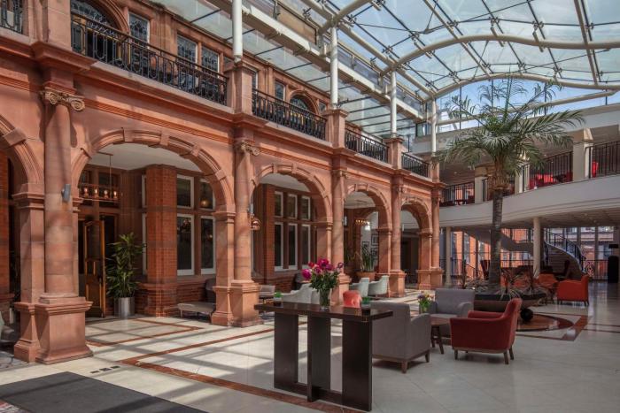 The Crown London Hotel, Cricklewood North West London, WorldHotels Distinctive