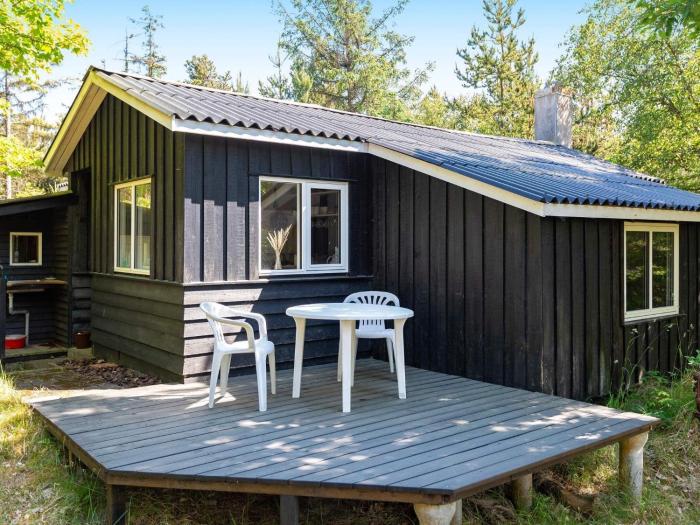 4 person holiday home in Blokhus-By Traum