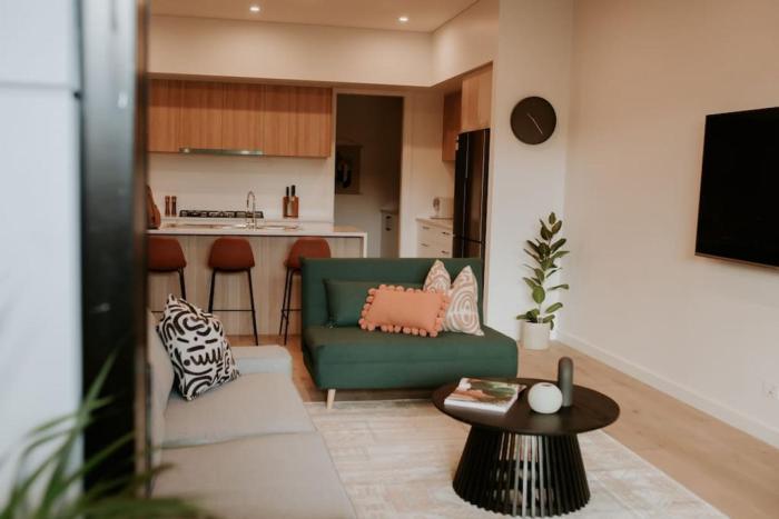 SYLO Luxury Apartments - A Light-Filled City Retreat