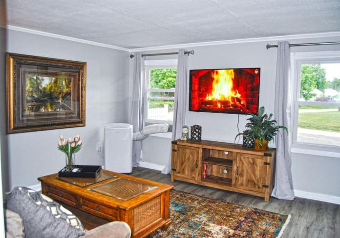 2 bedroom with queen sofa sleeper