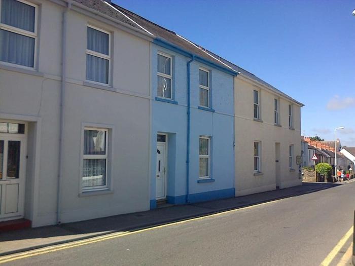 A Family Cottage in Tenby