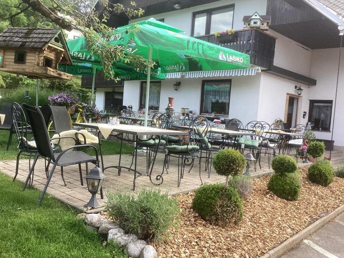 Apartments & Rooms Preseren