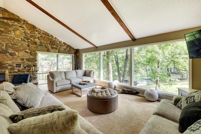 Waterfront Haven with Deck on Monkey Island!