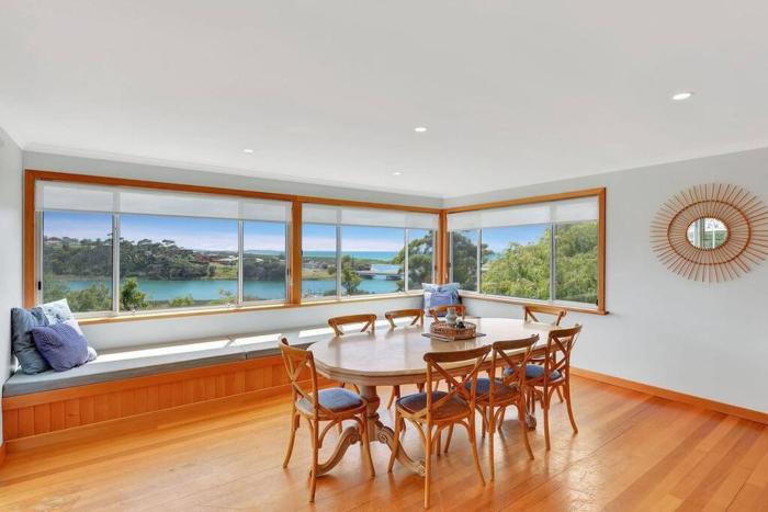 The BEST Scamander Beach House!