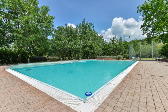 3 Charming Private Home with Pool, BBQ, Wi-Fi & Free Parking