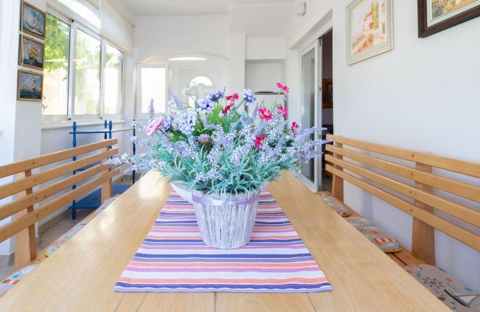 Apartment Mara near the beach - TA Leut Agency