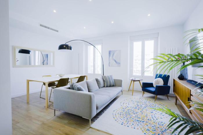 Wonderful 2BR2BA flat overlooking Pedro Zerolo S