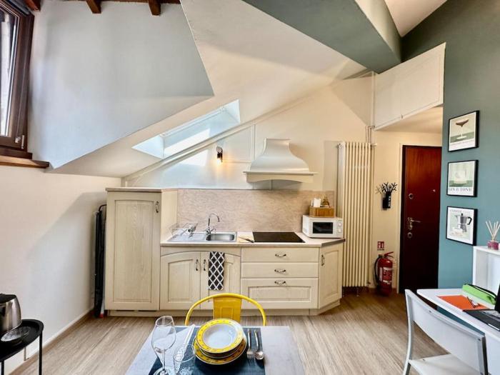 63 passi dal lago in centro by Revenue House