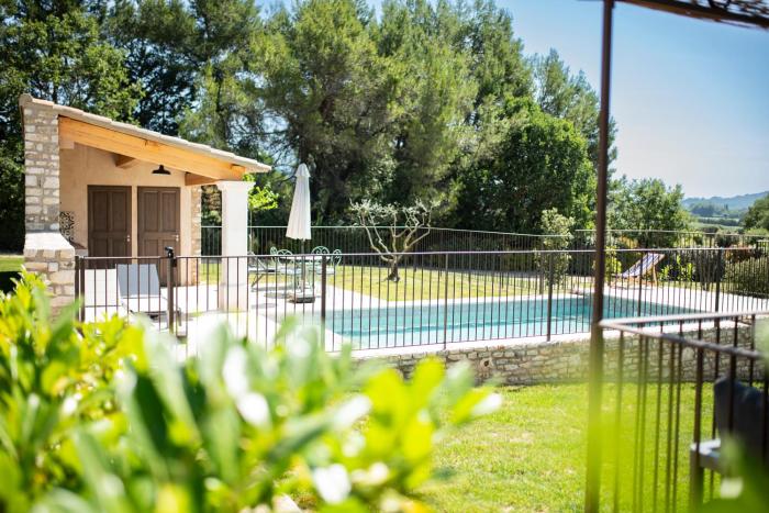 Bastide Toujours Dimanche, Maison de vacances avec vue & piscine chauffée