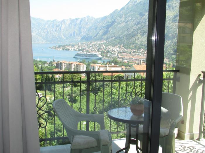Radgost Kotor Apartments