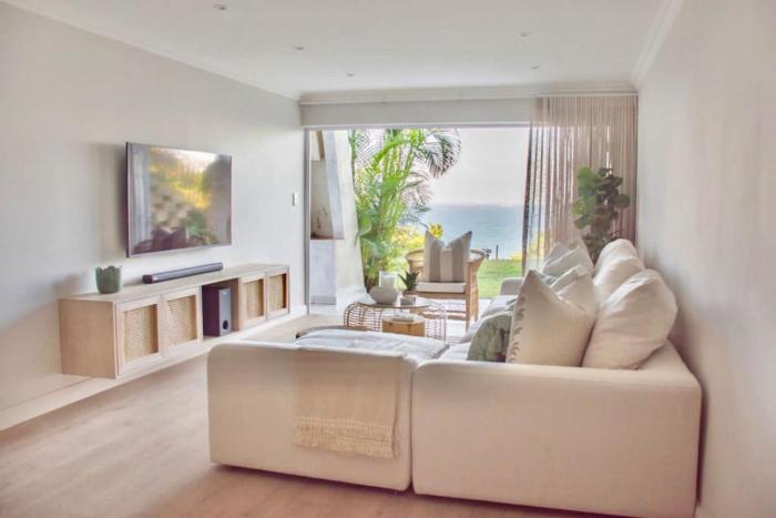 Luxurious 3 Bedroom Apartment with Amazing Views