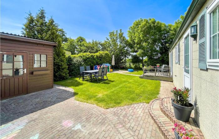 Beautiful Stacaravan In Goedereede