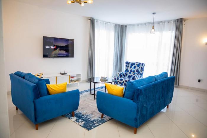 Lux Suites Demeure Cloud Nine Apartments