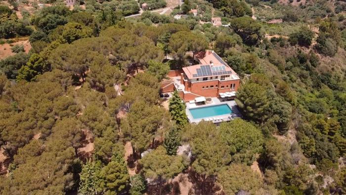 Casa Mitra