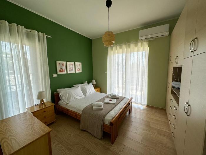 Comfy Hill Apartments