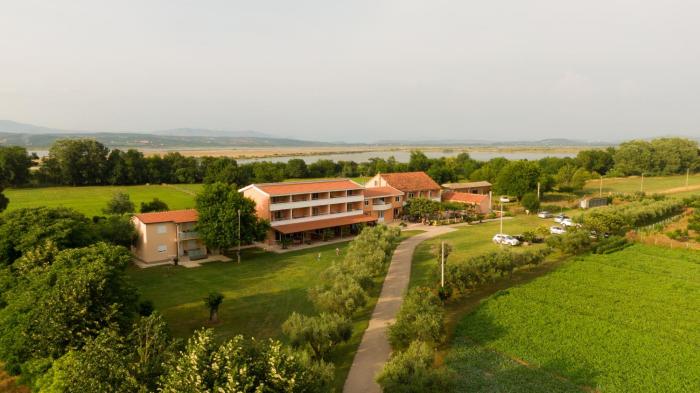 Delfini Holiday Homes