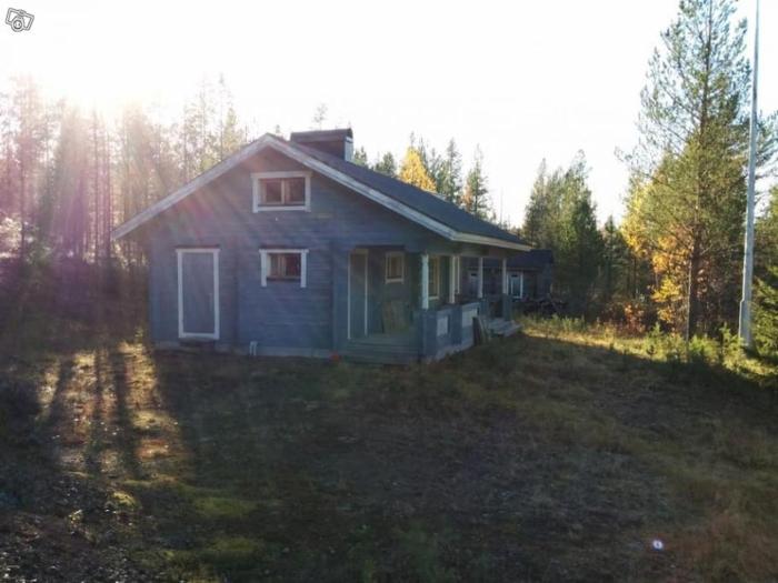 Kimppa-cabin Дом в лесу у озера