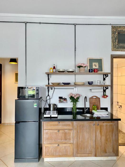 Le Bijou Chic in the Heart of Saigon Charm with VIEW