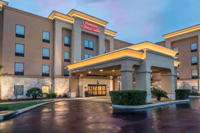 Hampton Inn & Suites Selma-San AntonioRandolph AFB