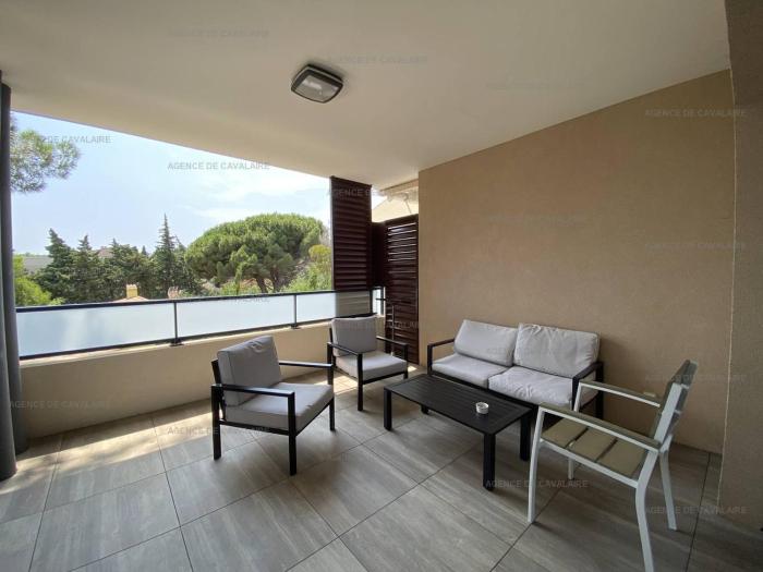 Beau T3 tout confort à 200m de la plage avec clim, terrasse et garage, Cavalaire-sur-Mer - FR-1-100-314