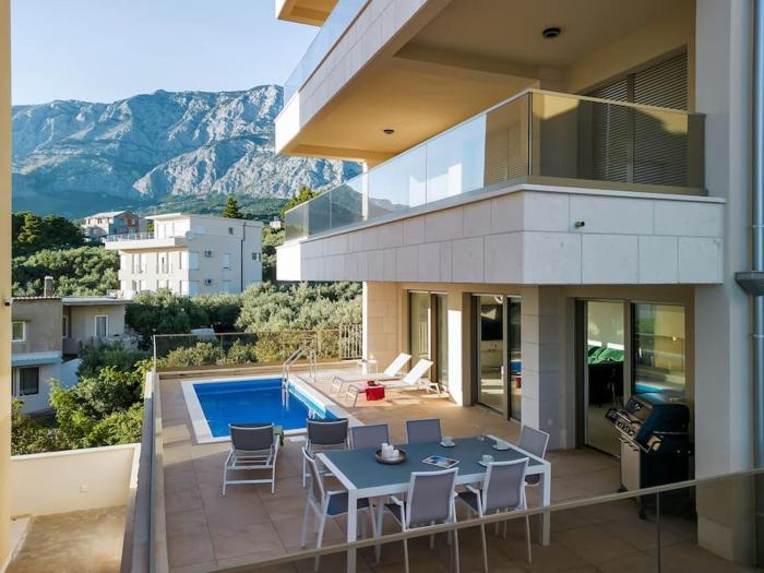 Apartman DeLux with private pool - Makarska Exklusiv
