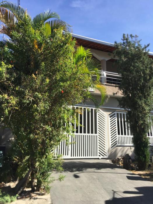 Vista da Serra, Casa Térrea e Superior, entradas independentes