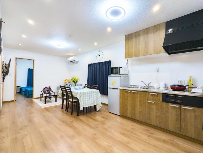 花園町駅から1分 難波から4分 今年リフォーム済み シャワー洗面トイレ各階付き 通天閣難波天王寺大阪城近々 Wi-Fi有り 星夜屋