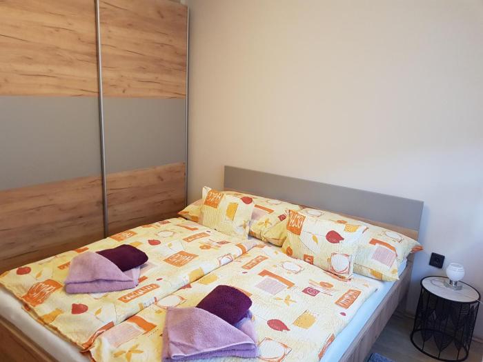 Henrietta Apartmanház