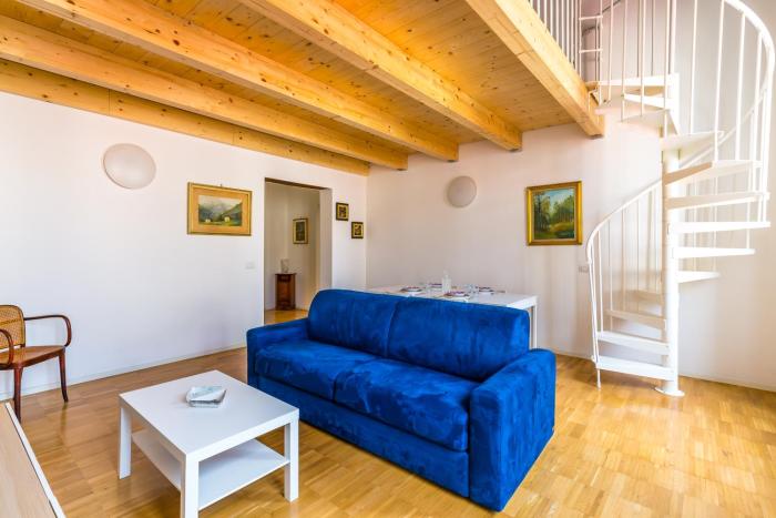 Nova Stylish House in center by Napoliapartments