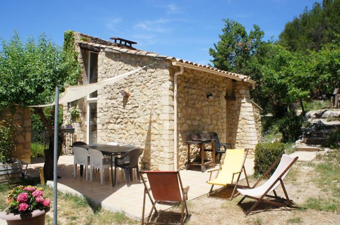 Mas des Collines Gîte avec Vue Montagnes & piscine