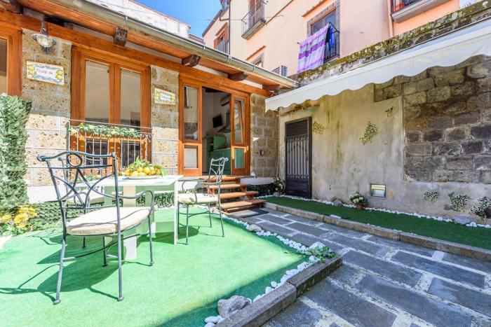 [Sorrento Coast] Villa with garden Il Glicine