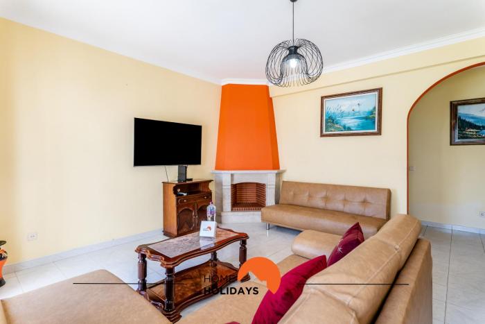 #180 T2 Ondas do Mar by Home Holidays