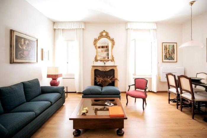 Classy spacious apartment close to St.Mark square