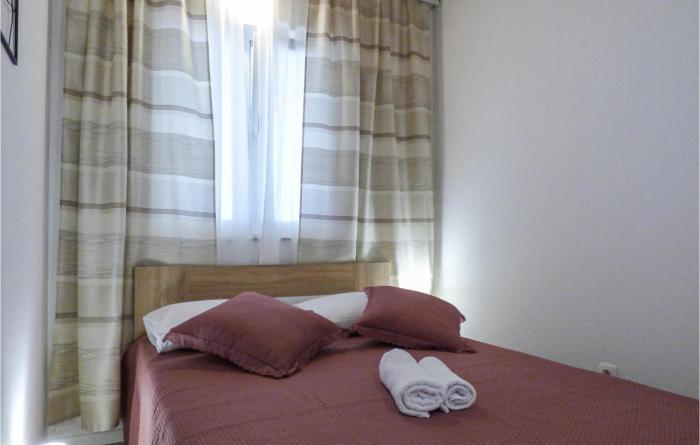 Cozy Apartment In Omis With Wifi