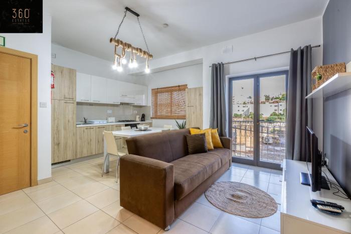 Meridian Suites - Stylish homes in St Julians next to Spinola