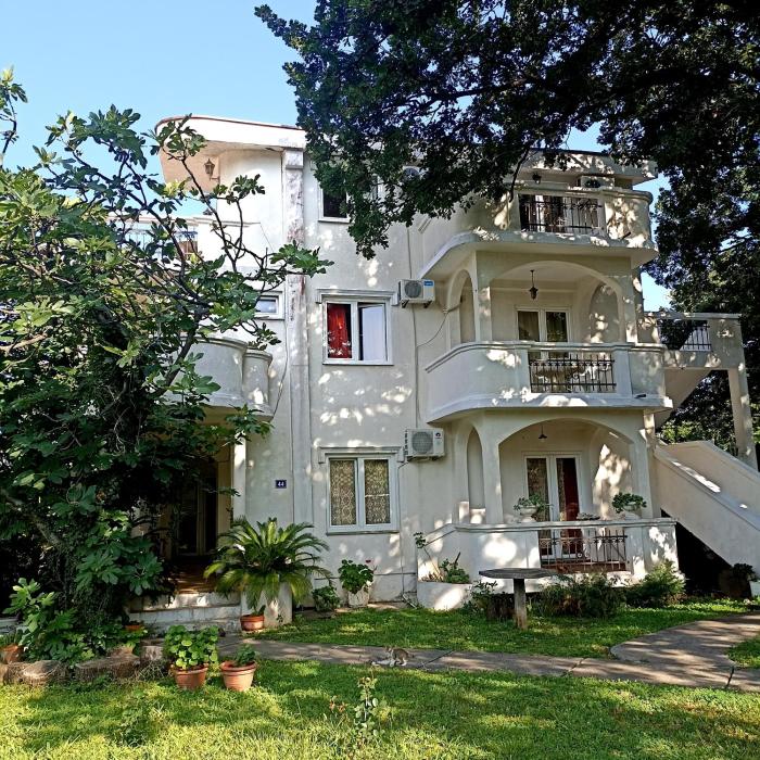 Apartments Villa Mond