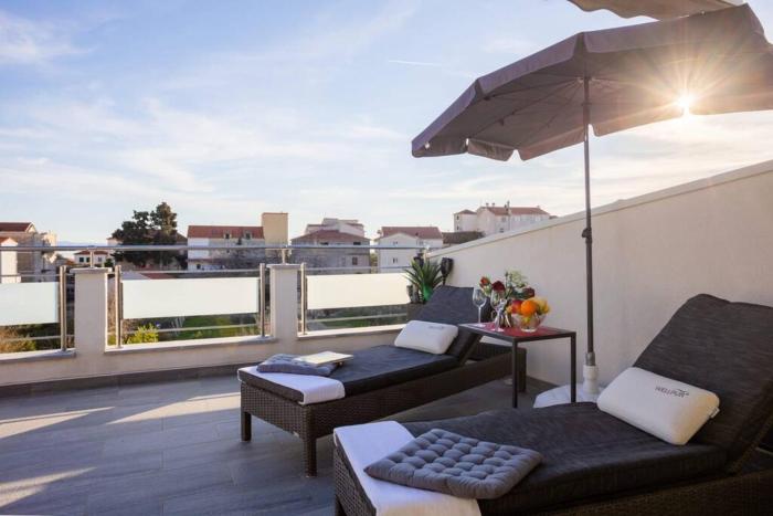 DELUX Penthouse F. with view on beach in the Split