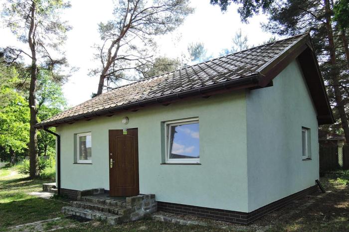 Holiday House in Szczecin at the lake with parking space for 4 persons