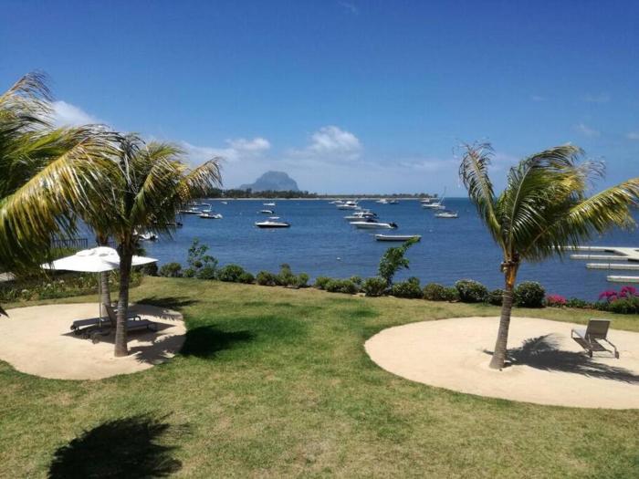 Latitude Sea Front Luxury Apartment